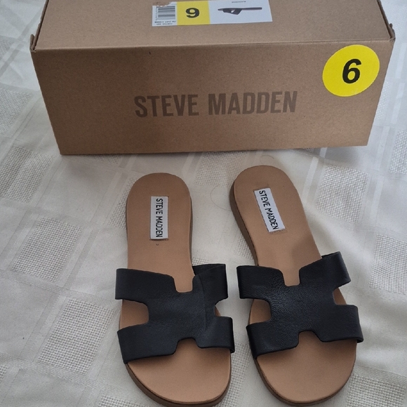 Steve Madden Black Slide Sandals - Picture 16 of 16